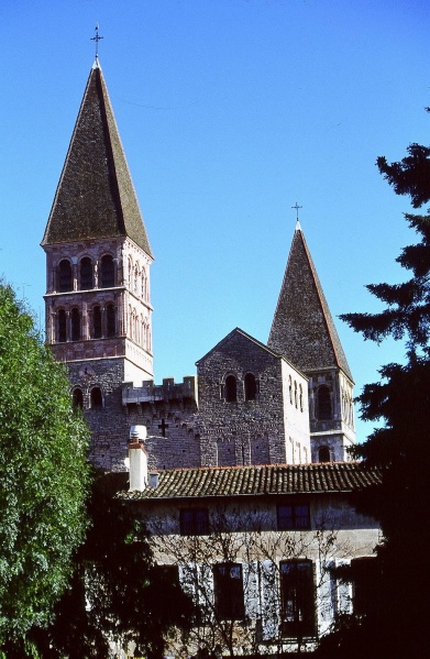 Fichier:Tournus-cloch-abbaye.JPG