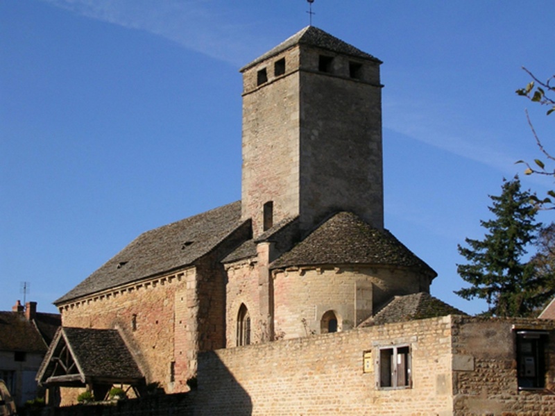 Fichier:Eglise romane de Saint-Clément-sur-Guye.jpeg