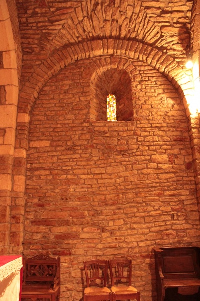 Fichier:SolutréEglise (53).JPG