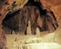 Azé-Grotte-1.jpg