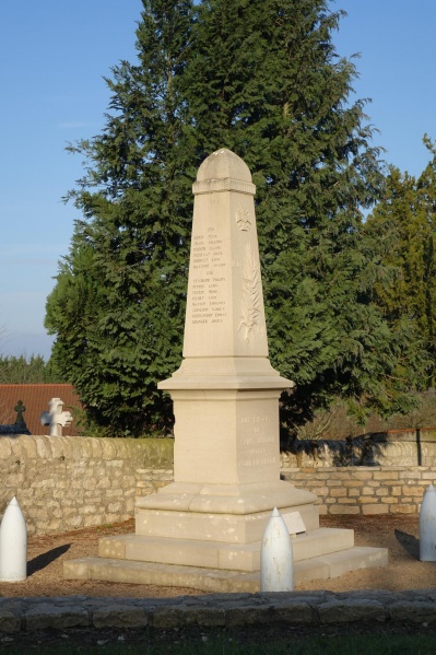 Fichier:Monument aux morts Saint-Albain.jpeg